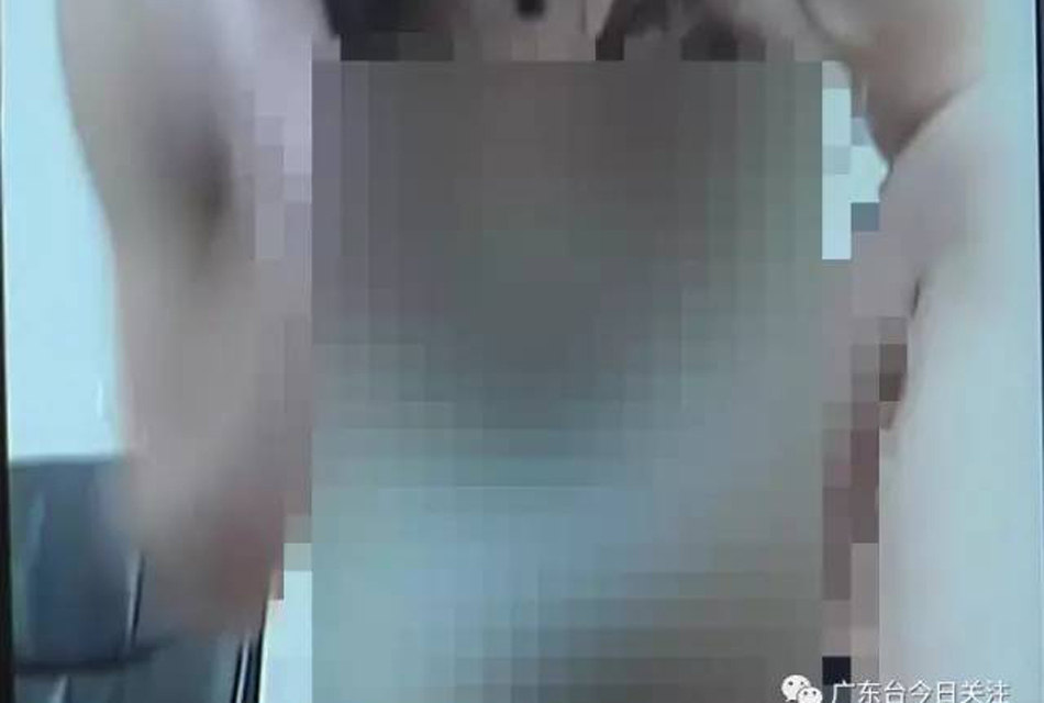 用性用品自慰，能看到女主播的，私隱部位和性器官